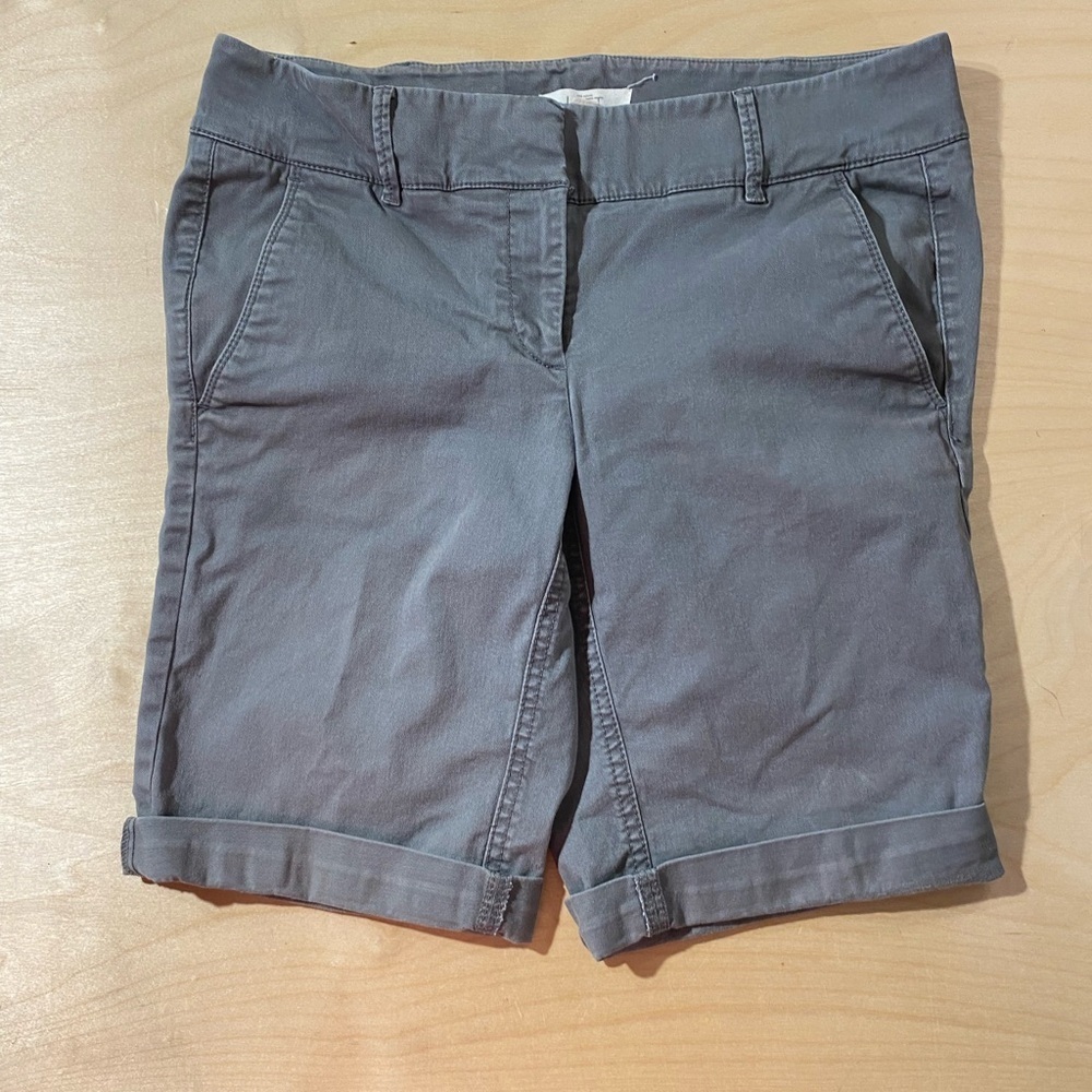 LOFT Charcoal Women's Bermudas 4 (ER)